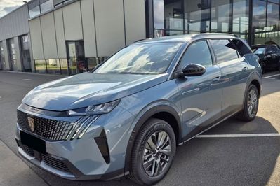 Peugeot 5008 Allure e-DCS6 1.2 mHEV