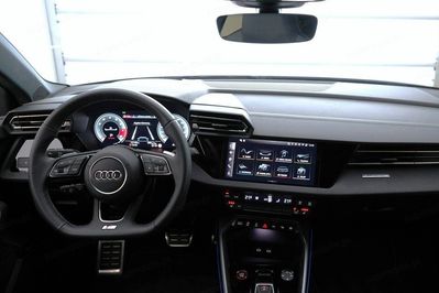 Audi A3 S3 TFSI quattro S tronic
