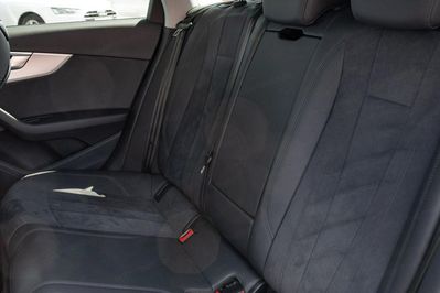 Audi A4 40 TFSI mHEV quattro S tronic