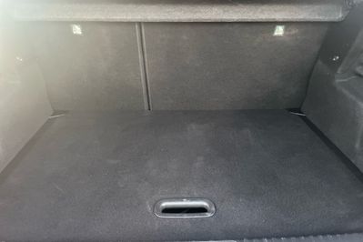 Renault Captur Techno 1.6 E-Tech Hybrid AT