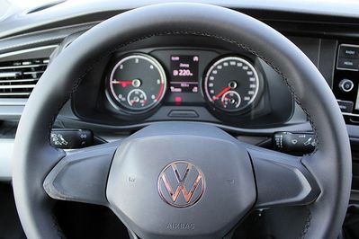Volkswagen Transporter L2H1