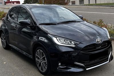 Toyota Yaris Style 1.5 Hybrid