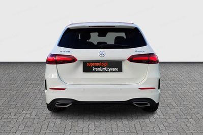 Mercedes Klasa B 220 4MATIC AMG Line