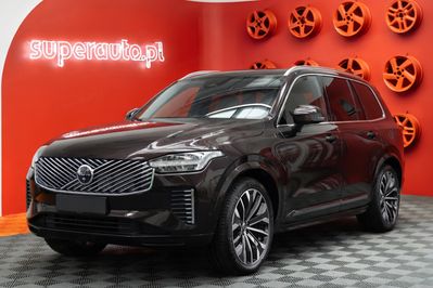 Volvo XC90 B5 AWD Ultra Bright