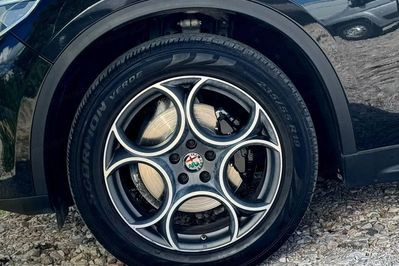 Alfa Romeo Stelvio 2.0 Turbo Executive Q4