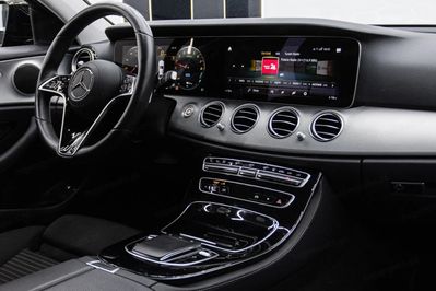 Mercedes E Klasa 300e Avantgarde