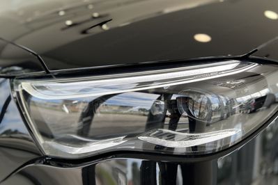 Mercedes Klasa E 300 e  4-Matic AMG