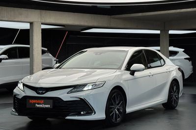 Toyota Camry 2.5 Hybrid Executive CVT