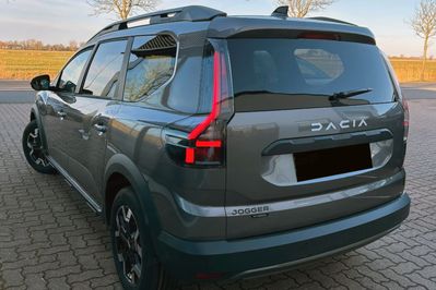 Dacia Jogger Journey 7-miejsc 1.8 Full Hybrid