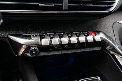 Peugeot 3008 1.6 PureTech Hybrid PHEV Allure