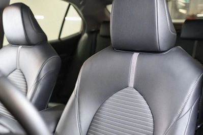 Toyota Camry 2.5 Hybrid Prestige Cvt