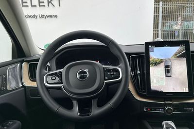 Volvo XC60 B5 B AWD Momentum Pro aut