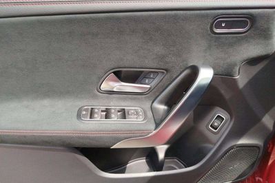 Mercedes CLA Shooting Brake 220 d 4MATIC AMG Line
