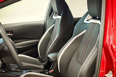 Toyota Corolla GR Sport 1.8 Hybrid