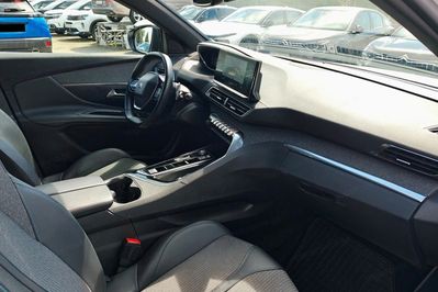 Peugeot 3008 1.2 Puretech Allure Pack S&S EAT8