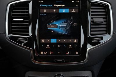 Volvo XC90 B5 AWD Plus Bright