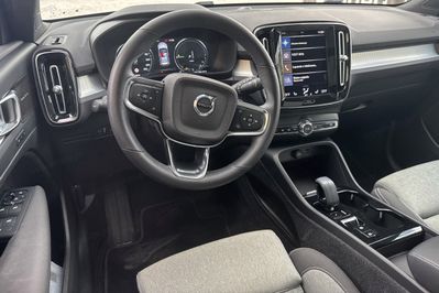 Volvo XC40 T5 PHEV Plus Dark