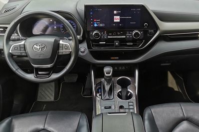 Toyota Highlander 2.5 Hybrid Prestige 4x4
