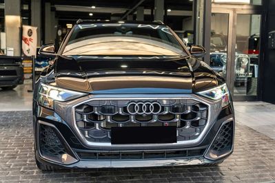 Audi Q8 55 TFSI e quattro