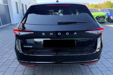 Skoda Superb Drive 2.0 TSI DSG