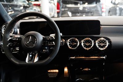 Mercedes Klasa A 35 AMG 4-Matic