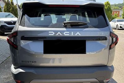 Dacia Bigster Expression 1.8 Full Hybrid