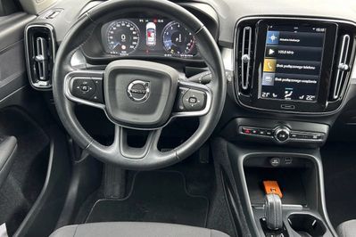 Volvo XC40 T3 Momentum Pro