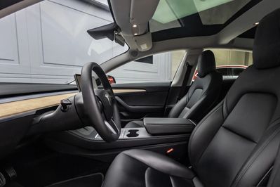 Tesla Model 3 3 Long Range AWD