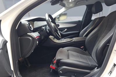 Mercedes Klasa E Estate 220 d 4MATIC Avantgarde
