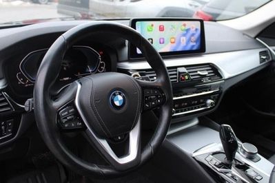 BMW Seria 5 Touring 530e xDrive Luxury Line