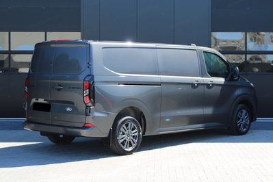 Ford Transit Custom 320 L2H1 Limited A8