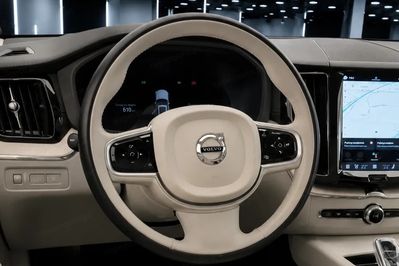 Volvo XC60 T6 Plug-In Hybrid AWD Inscription aut