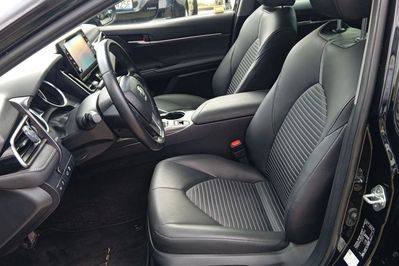 Toyota Camry 2.5 Hybrid Prestige Cvt