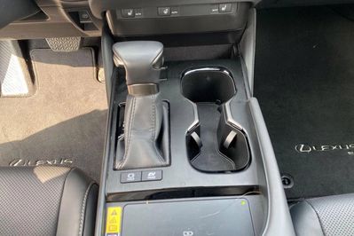 Lexus ES 300h Business Edition