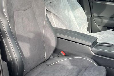 Volkswagen Passat Business Plus 1.5 TSI mHEV DSG