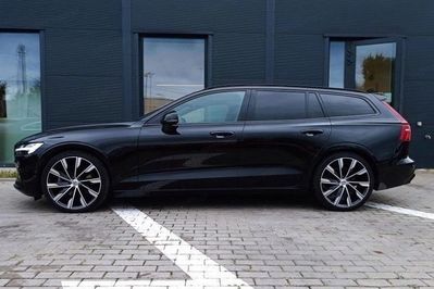 Volvo V60 B4 D R-Design
