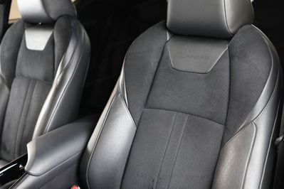 Toyota C-HR 2.0 Hybrid Selection