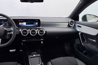 Mercedes CLA 200 AMG Line