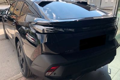 Peugeot 408 GT Exclusive S&S e-DCS6 1.2 PureTech mHEV