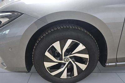Volkswagen Passat TSI ACT mHEV Business DSG