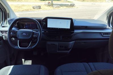Ford Tourneo Custom 340 L2H1 Titanium PHEV CVT