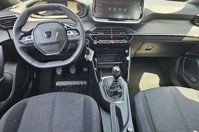 Peugeot 2008 Style 1.2 PureTech