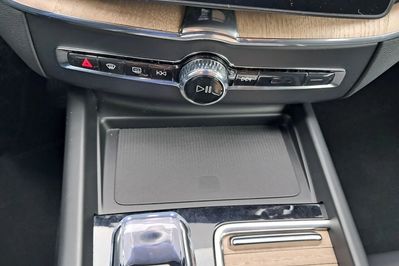 Volvo XC60 B5 B AWD Plus Dark