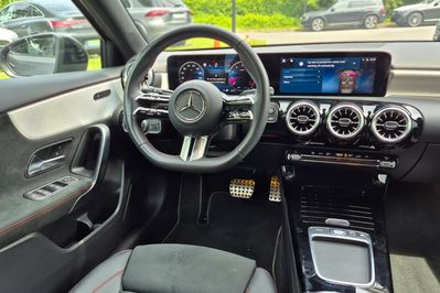 Mercedes Klasa A 200 AMG Line 7G-DCT