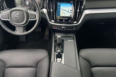 Volvo V60 B4 B Momentum Pro