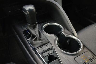 Toyota Camry 2.5 Hybrid Executive