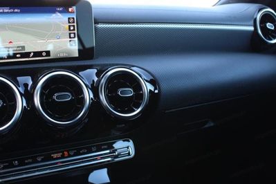 Mercedes CLA 200 d Progressive 8G-DCT
