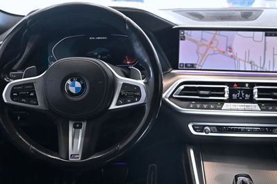 BMW X6 M50i