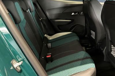 Peugeot 2008 Envy e-DCS6 PureTech mHEV