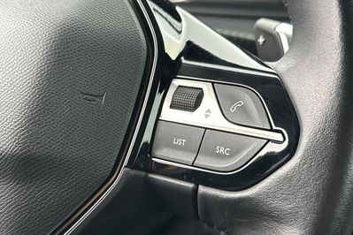 Peugeot 2008 Allure 1.2 PureTech EAT8